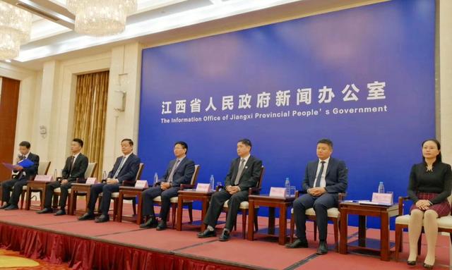 我会会长熊建明受邀出席 江西省人民政府新闻办民营企业家记者见面会