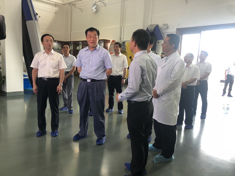 刘奇书记莅临商会副会长单位高精科技考察指导