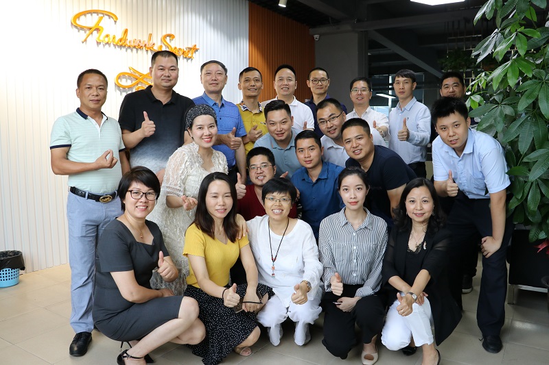 走访会员企业，学习工匠精神