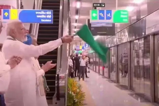 方大轨道屏蔽门系统在印度印度艾哈迈达巴德地铁开通运营