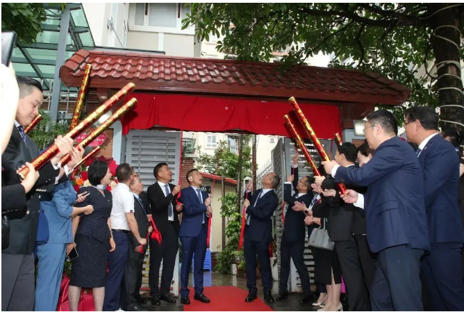 我会监事长单位华商律师事务所成立华商河内办公室