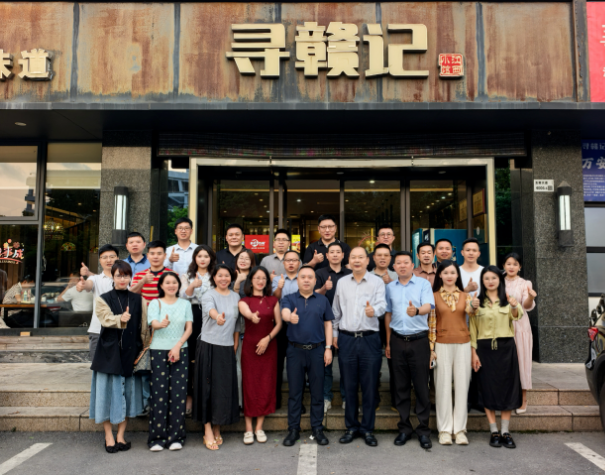 深圳市江西商会举行3-4月份会员生日会暨新会员见面会